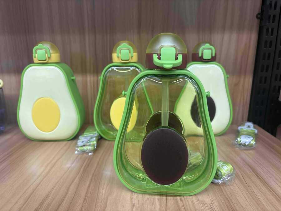 Avocado Straw Plastic Cup 600ML (Color Box) - PremiumBrandGoods
