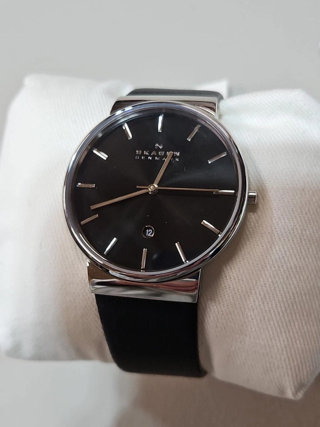 Skagen Ancher 40mm Black Dial Leather Quartz Watch SKW6104 New