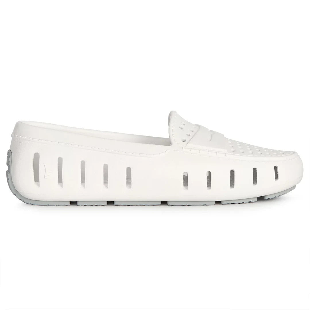 Floafers Women's Posh Driver 2.0 Slip-On Size 9 New